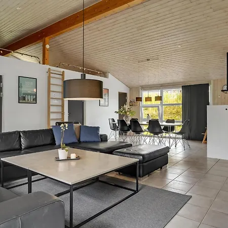 Amazing In With Wifi Holiday home Ebeltoft
