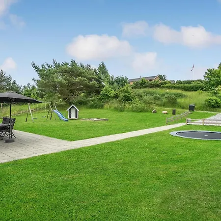 Holiday home Amazing In With Wifi